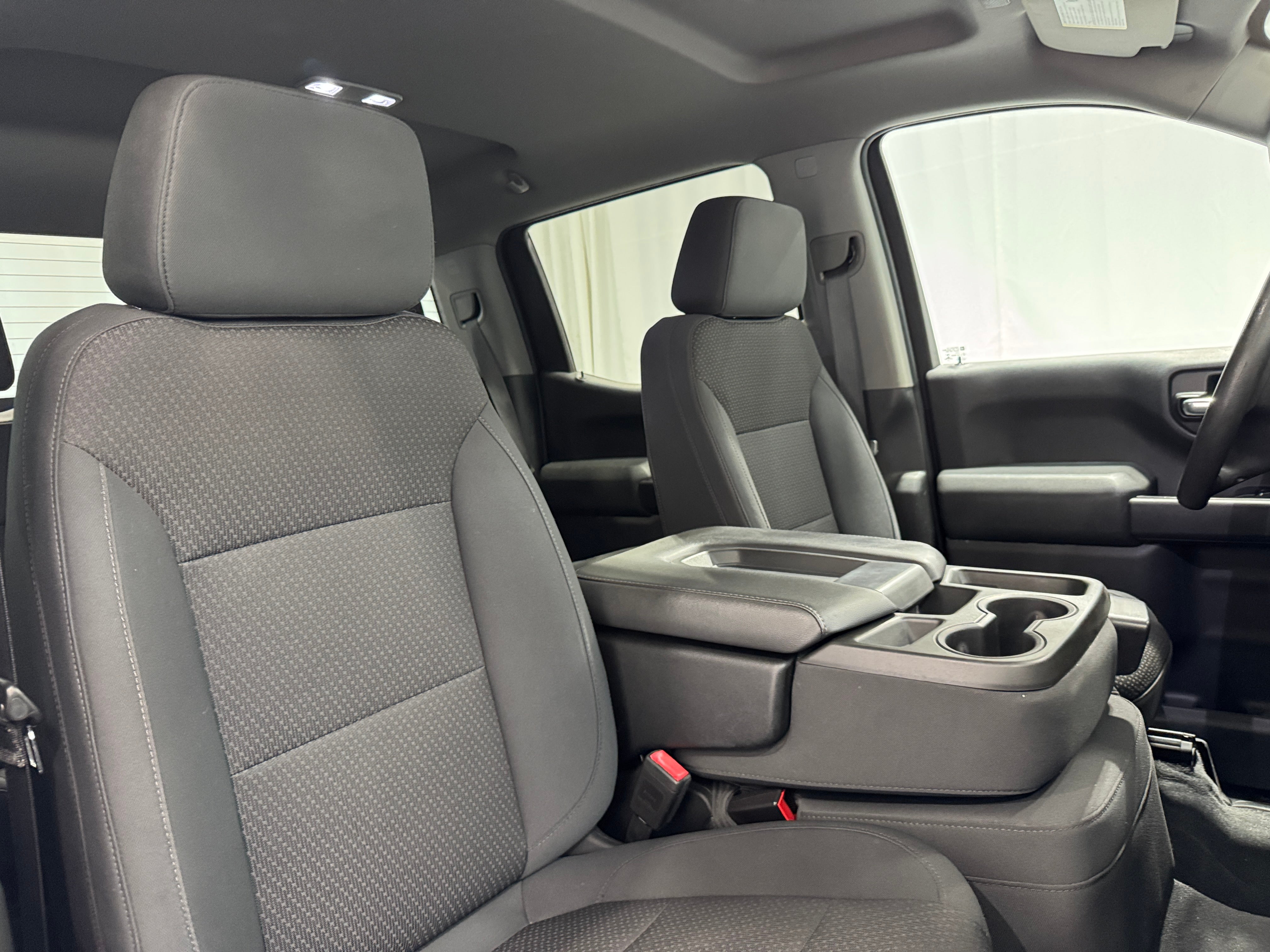 chevrolet silverado 1500 2019 3GCUYBEF6KG700705 image chevrolet silverado 1500 2019 3GCUYBEF6KG700705 image